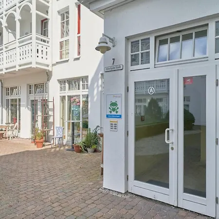 Familienurlaub In Mit Balkon Apartment Sellin (Rugen)